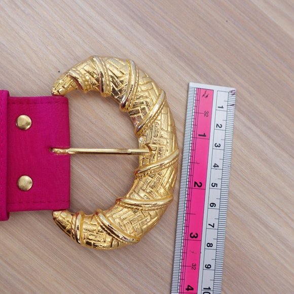 VINTAGE‎ Belt Womens XS Pink Fabric Cinch Waist Fashion Chunky Gold Buckle Y2K - Picture 8 of 11